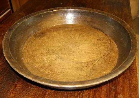 Welsh 19th century dairy bowl