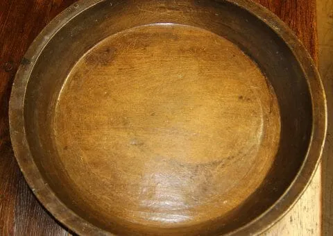 Welsh 19th century dairy bowl